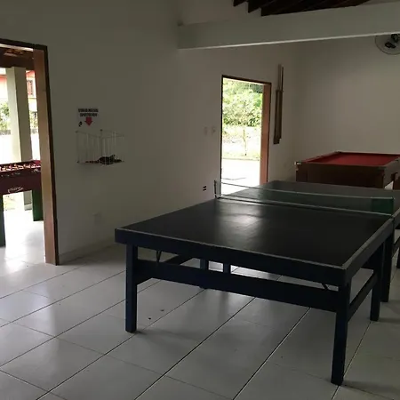Casa em condômino, próxima à serra e ao mar-3